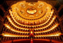 Catania Teatro Bellini interno, ph Superbizzu, fonte Wikimedia