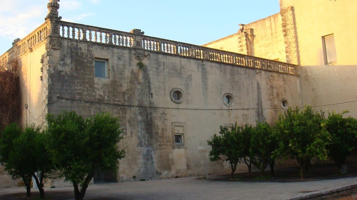 Convento degli Olivetani a Lecce, photo Chiocciolasud via Wikimedia