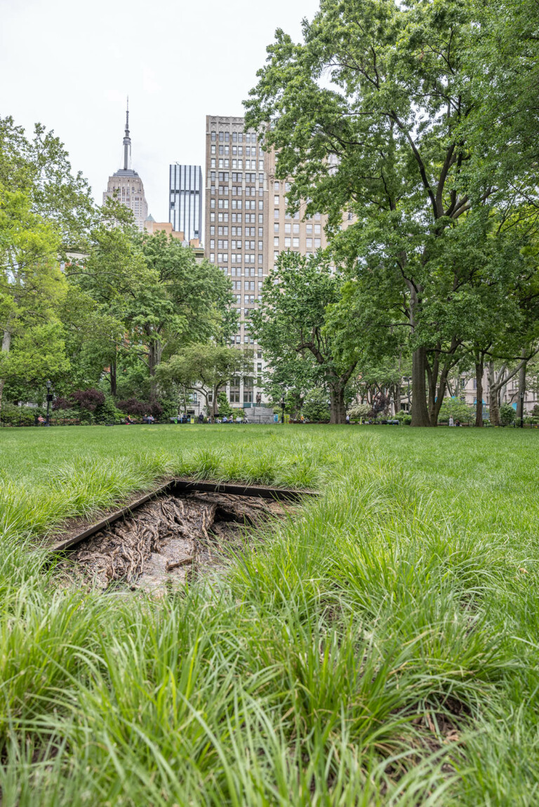 Cristina Iglesias, Landscape and Memory, installation view at Madison Square Park, New York, 2022, photo Rashmi Gill