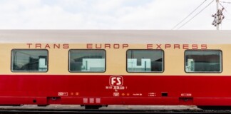 Tempo Binario. Grand Comfort Trans Europe Express