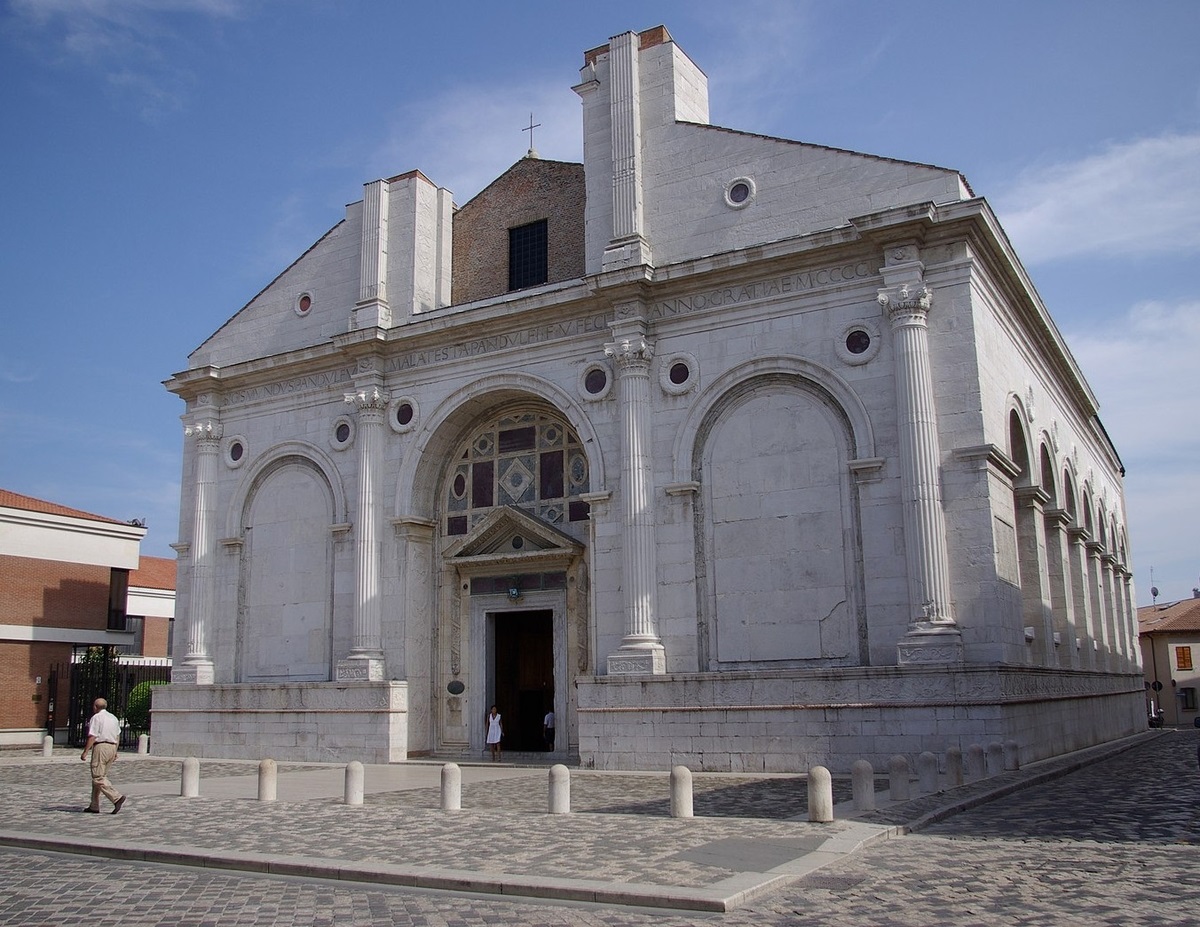 Il Tempio Malatestiano di Rimini. Photo Flying Russian