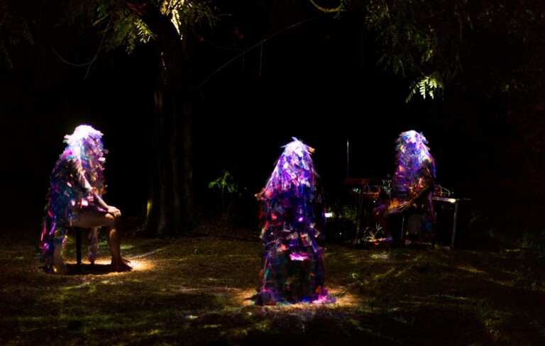 Latifa Laabissi & Marcelo Evelin, La Nuit tombe quand elle veut. Bologna 2022. Photo Luca Ghedini, courtesy Xing