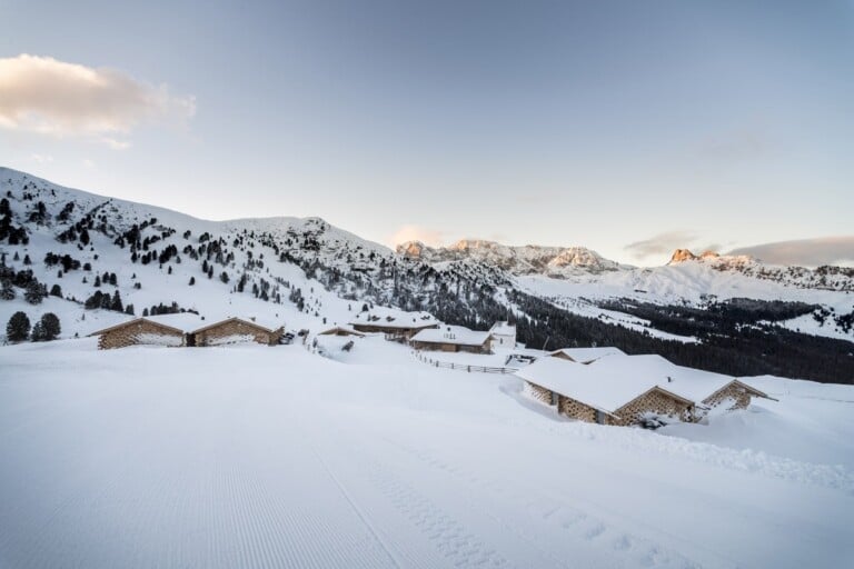 Noa_, Zallinger, progetto d’architettura e d’interni per dei chalet in legno sull’Alpe di Siusi, 2017