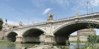 Le rovine del Ponte Neroniano, Roma