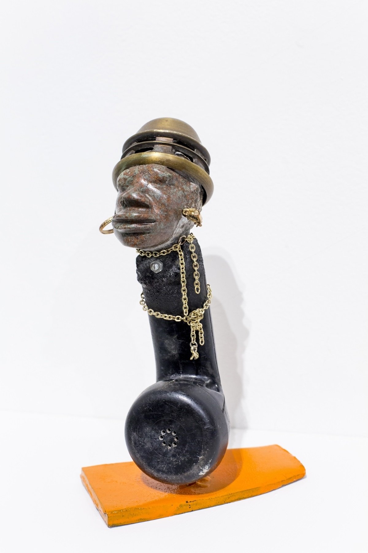 Terrence Musekiwa, African Royal (Mambo), 2019. Courtesy l'artista & Catinca Tabacaru Gallery