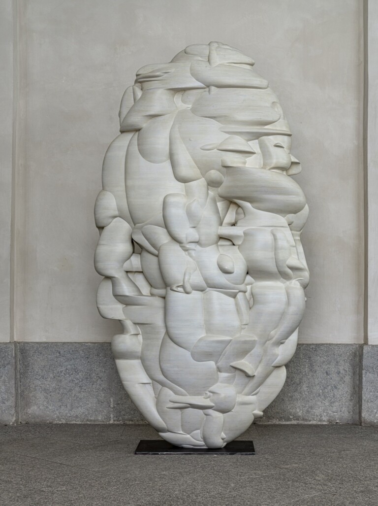 Tony Cragg, Sail, 2016. Installation view at Reggia di Venaria, 2022. Photo Pino dell'Aquila