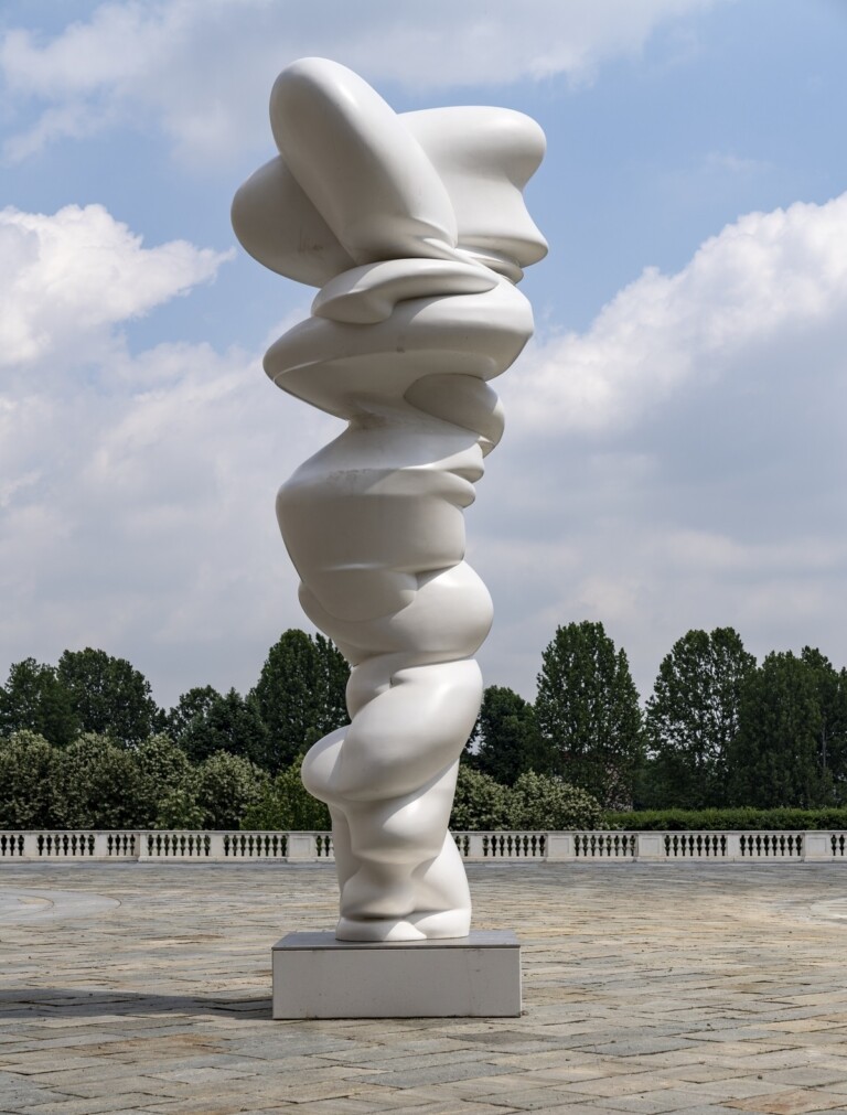 Tony Cragg, Senders, 2018. Installation view at Reggia di Venaria, 2022. Photo Pino dell'Aquila