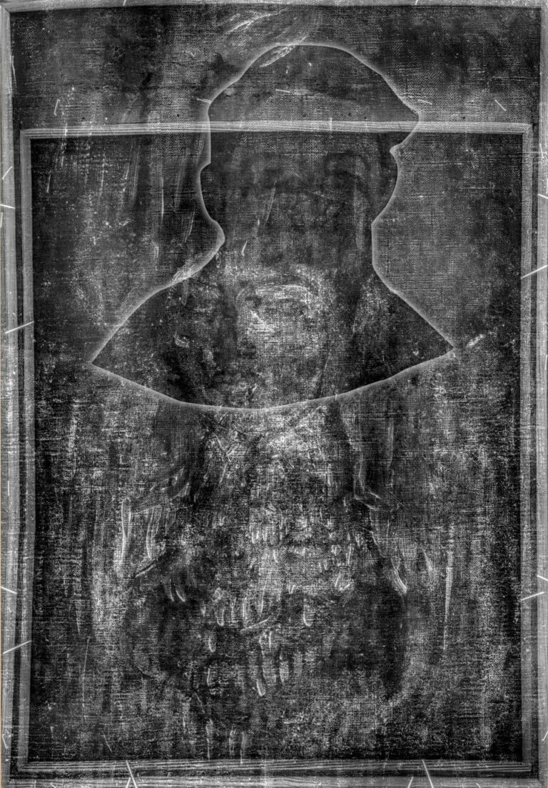 Una delle tre sagome sotto Nudo con Cappello ai raggi X, courtesy Hecht Museum