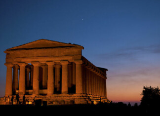 Valle dei Templi, Agrigento Sicily Italy ph Michal Osmenda fonte Wikipedia
