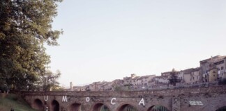 UMoCA - Under Museum Of Contemporary Art. Ponte San Francesco, contrassegnato con iniziali luminose (progetto a cura di Jèrome Sans e Pier Luigi Tazzi)
