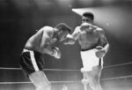 Muhammad Ali in combattimento contro Floyd Patterson, dicembre 1965. Photo Herbert Nipson/ EBONY Collection