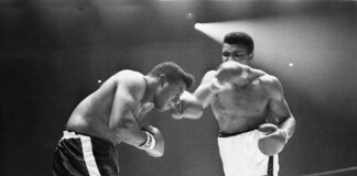 Muhammad Ali in combattimento contro Floyd Patterson, dicembre 1965. Photo Herbert Nipson/ EBONY Collection