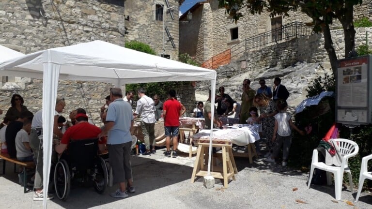 Cantieri Aperti, Castel di Luco, laboratori sensoriali e sul travertino, Acquasanta Terme (AP).