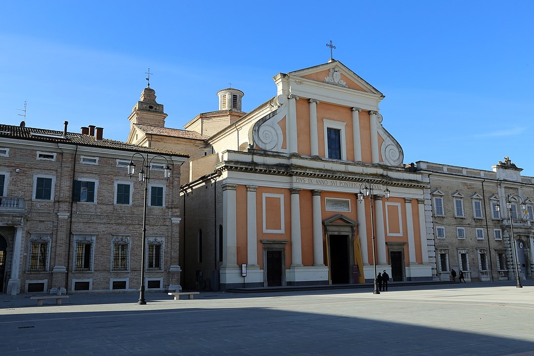 Cattedrale di San Pietro Apostolo a Senigallia. Photo Sailko CC BY 3.0 via Wikimedia