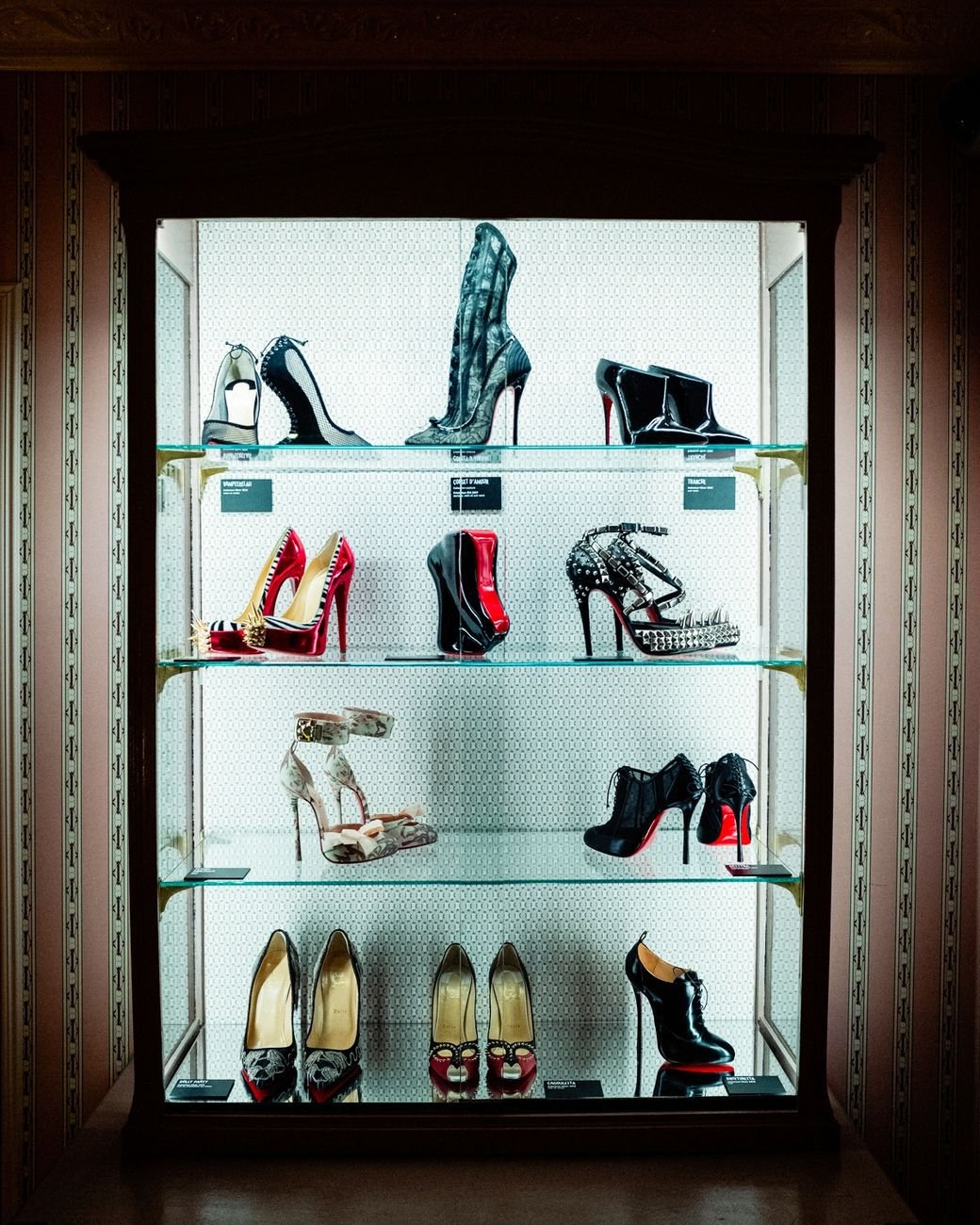 Louboutin monte carlo outlet