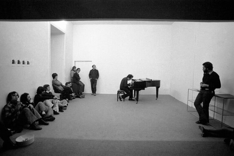 Fabio Donata, Giuseppe Chiari, Modern Art Agency, 19 magglio 1972, Napoli, Archivio Fabio Donato