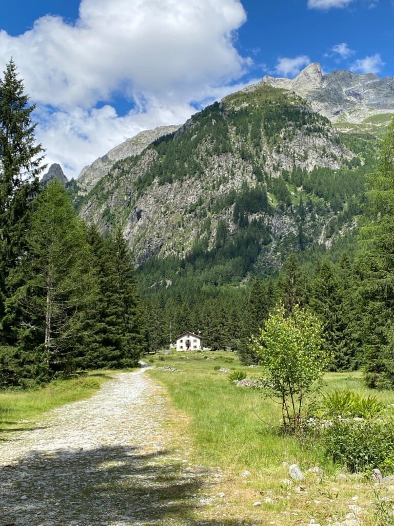 Il Rifugio Brasca, photo Arianna Gandolfi