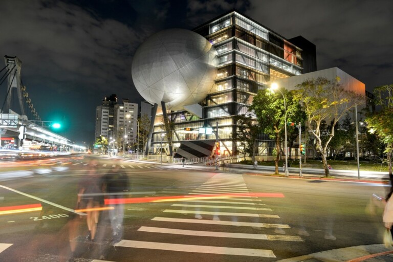Il Taipei Performing Arts Center. Courtesy OMA Architects