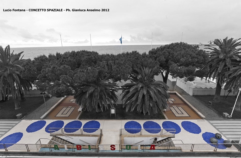 Lucio Fontana, Concetto spaziale, Albissola Marina, Lungomare degli artisti. Photo Gianluca Anselmo, 2012