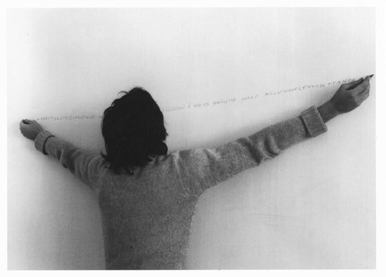 Paolo Mussat Sartor, Oggi è venerdì ventisette marzo millenovecentosettanta di Alighiero Boetti, abitazione dell’artista Torino, 1970, Courtesy Archivio Paolo Mussat Sartor