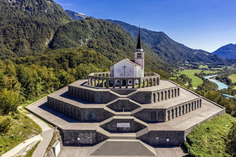 Sacrario di Caporetto, Greppi e Castiglioni, 1933, Caporetto, Slovenia