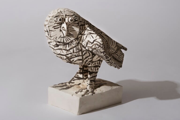 The Owl, 1953, molded and painted clay, 34 x 26 x 37 cm. © Succession Picasso 2022