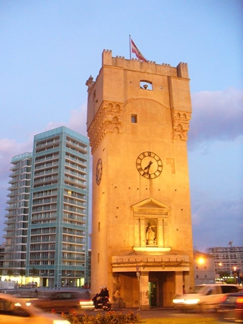Torre Leon Pancaldo di Savona. Photo Basilico CC BY SA 3.0 via Wikimedia