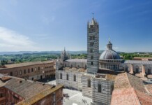 Vista del Duomo di Siena dal facciatone