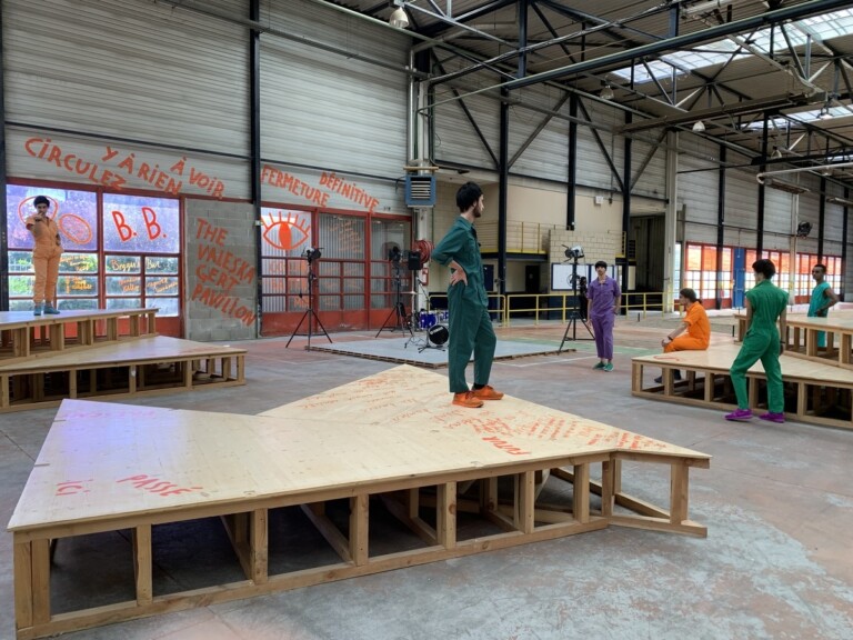 16. Biennale de Lyon. Anciennes usines Fagor. Eszter Salamon, Study for the Valeska Gert Pavilion, 2022. Photo Marco Enrico Giacomelli