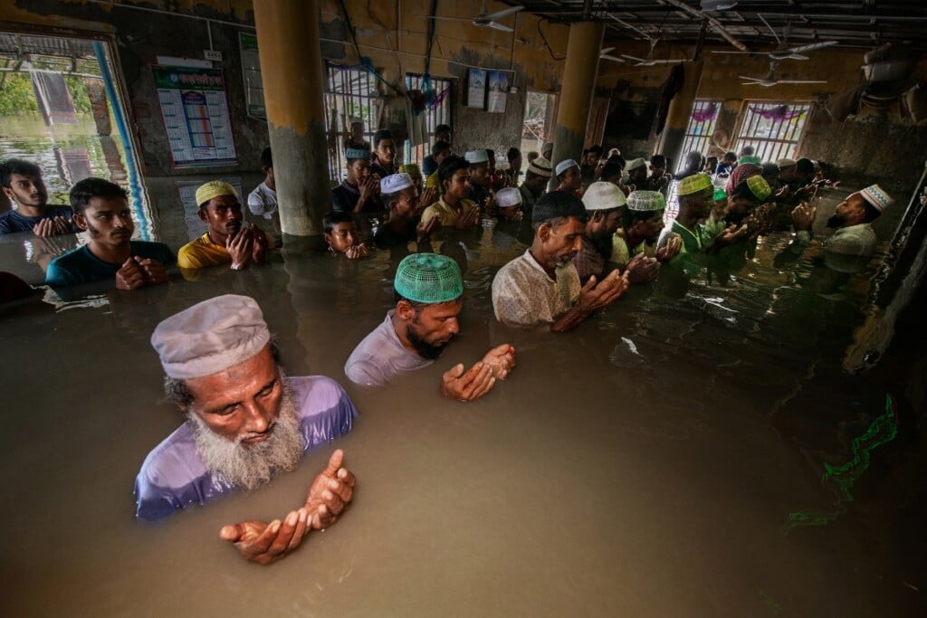 Festival Fotografia Sharwar Apo (Bangladesh), Tears of mercy