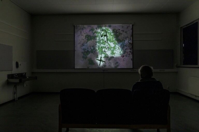 Pauline Curnier Jardin, Adoration, Film installation, 8 minutes 56 seconds, video, colour, stereo; series of drawings, mixed media on paper, various dimensions, 2022. Produced in collaboration with Centraal Museum Utrecht and Rio Terà dei Pensieri social cooperative. Courtesy of Ellen De Bruijne Projects, Chert Lüdde and the artist.NNKS / LIAF 2022 curated by Francesco Urbano Ragazzi, ph: Kjell-Ove Storvik