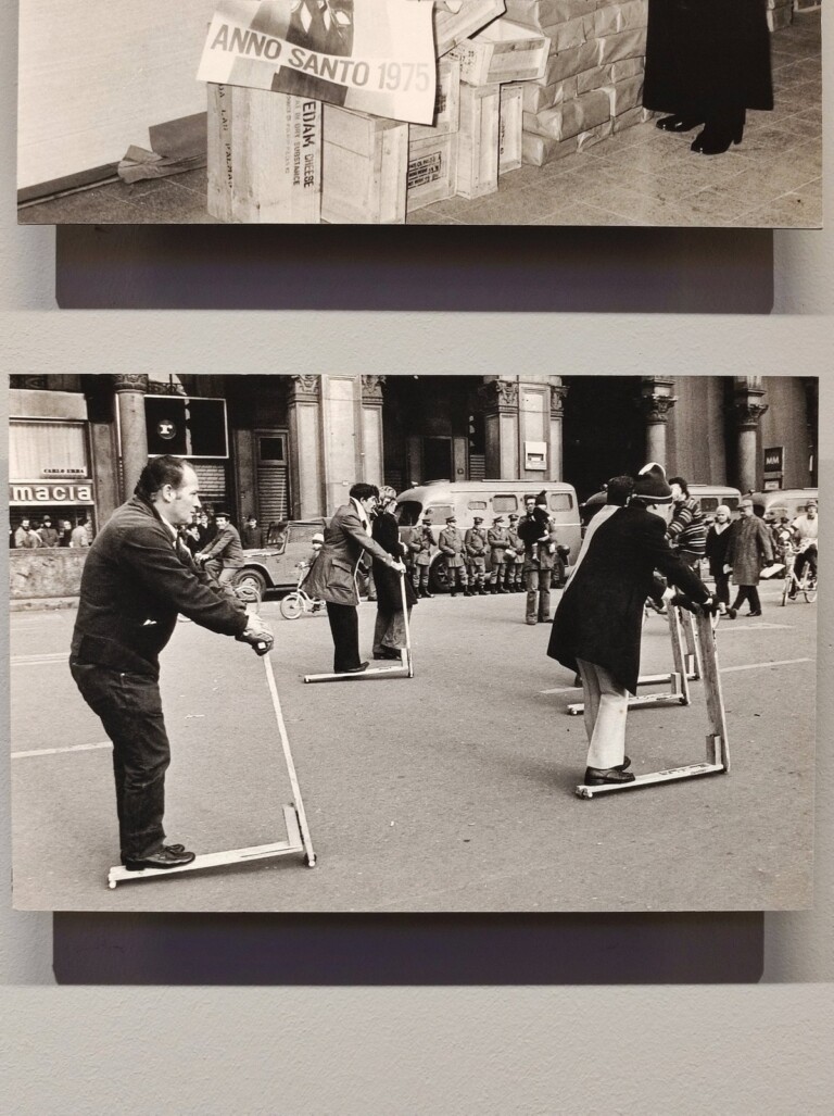 Crisi energetica e domeniche senza auto, monopattini a Milano, 2 dicembre 1973. Mondadori Portfolio, Getty Images