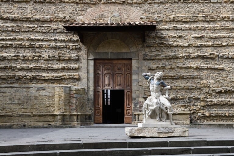 Fabio Viale. Aurum. Exhibition view at Arezzo 2022. Photo Michele Alberto Sereni