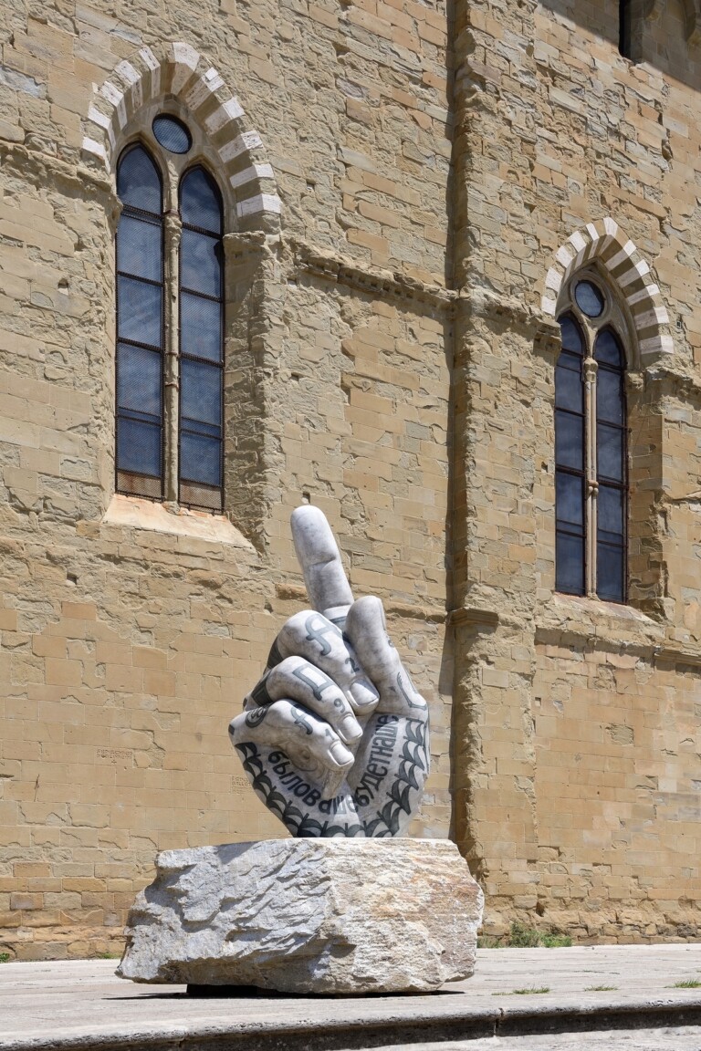 Fabio Viale. Aurum. Exhibition view at Arezzo 2022. Photo Michele Alberto Sereni