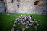 Greig Burgoyne, Everest, 2022. Performance presentata in occasione di Casting the Castle III, Civitella Ranieri Foundation. Photo Marco Giugliarelli