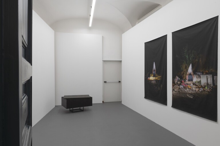 Installation View-Alessio Barchitta Foto Carlo Romano