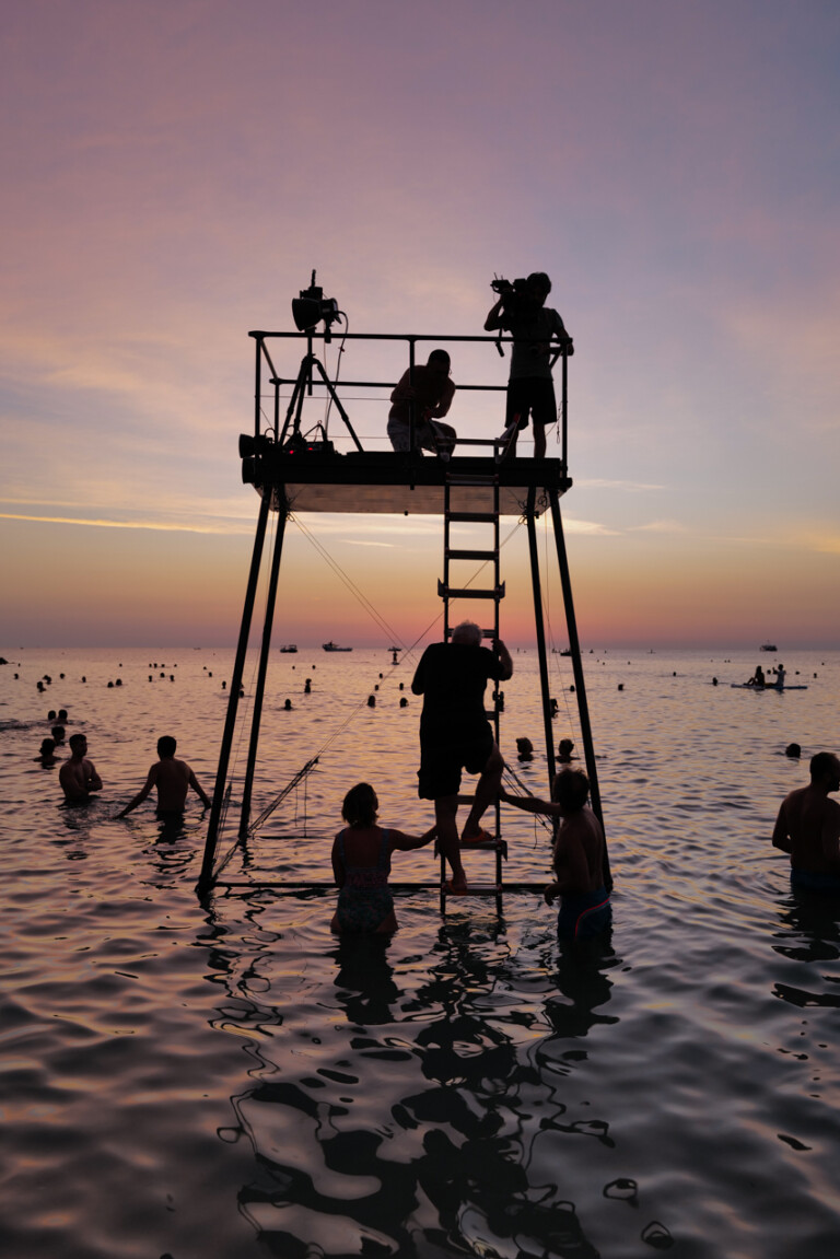 Panorama Monopoli, Performance Massimo Vitali 01.09.22 Photo © Piero Percoco and Mirko Ostuni Courtesy ITALICS, the galleries, the artists