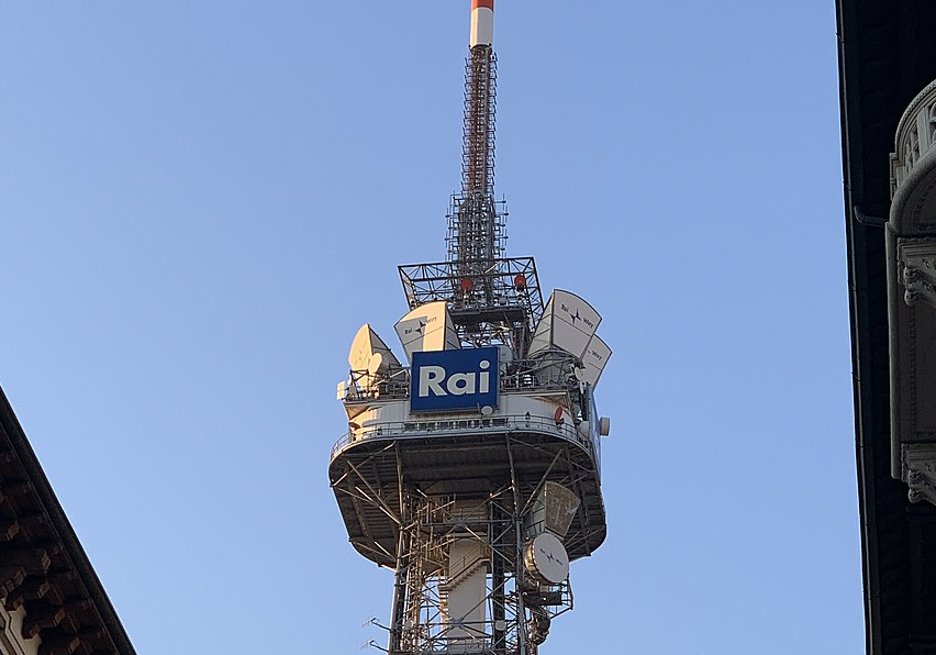 Milano: la Torre Rai di corso Sempione festeggia 70 anni e diventa monumento cittadino