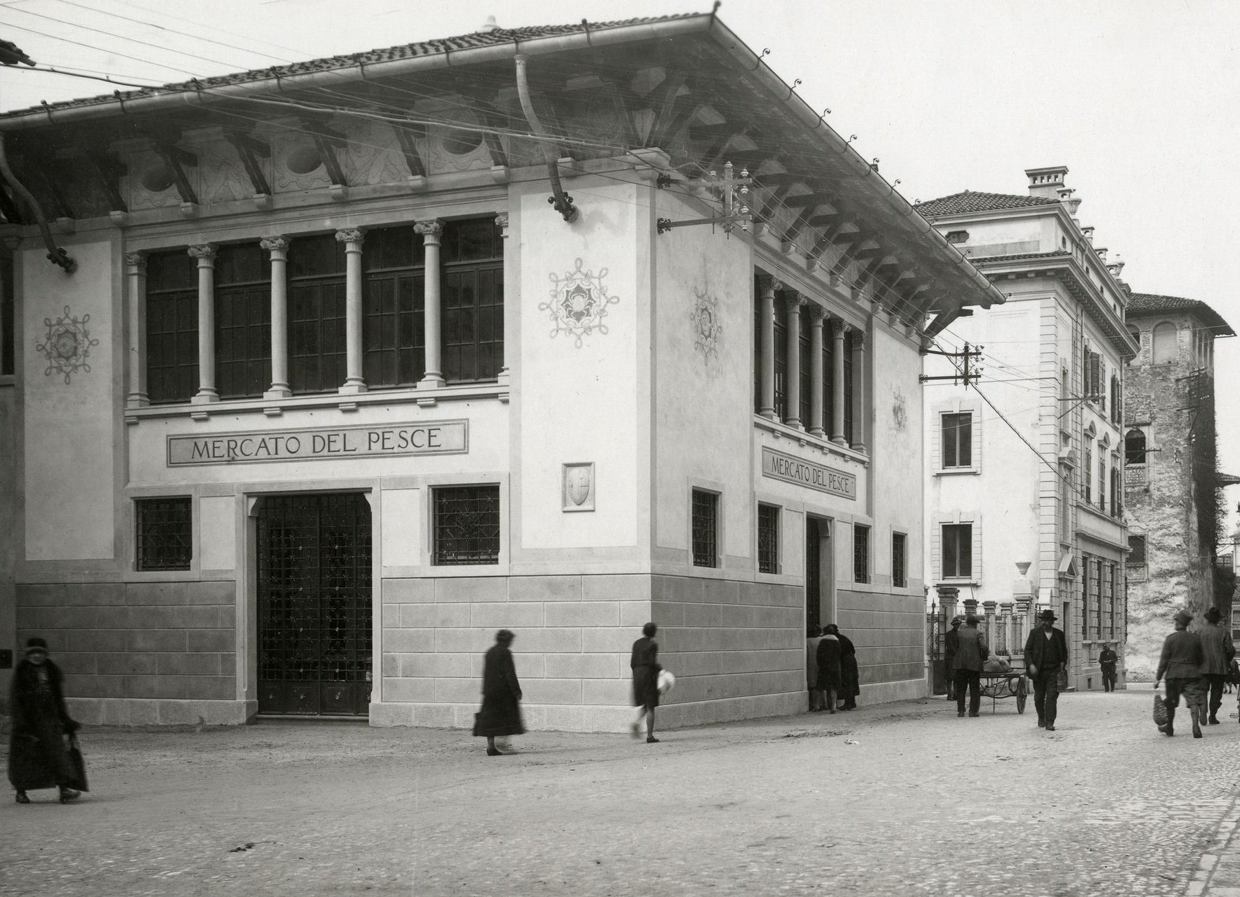 L'ex mercato del pesce di Udine in una foto d'epoca