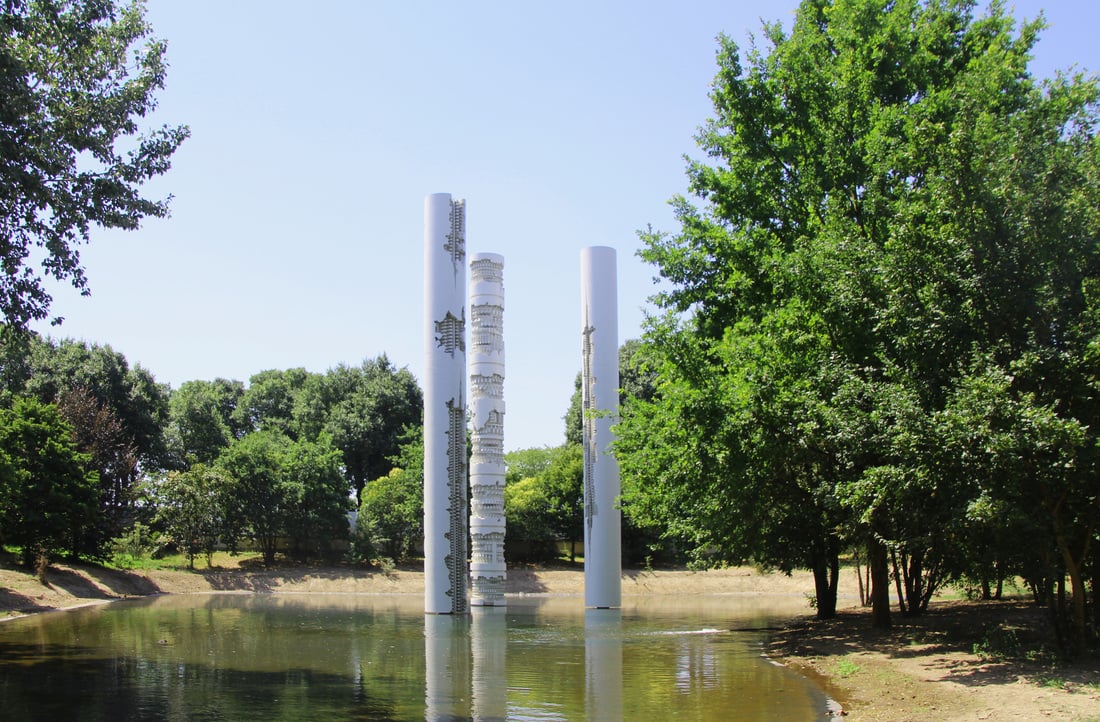 Triade, Arnaldo Pomodoro