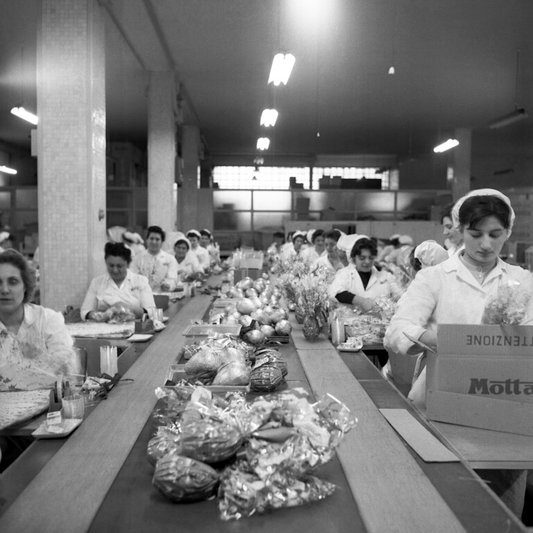 Uova di Pasqua, Milano, 1961. Archivi Farabola