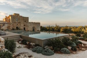 Da masseria a hotel di lusso: il progetto di Studio Valari in Puglia