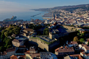 Guida ai 10 luoghi culturali da non perdere a Trieste