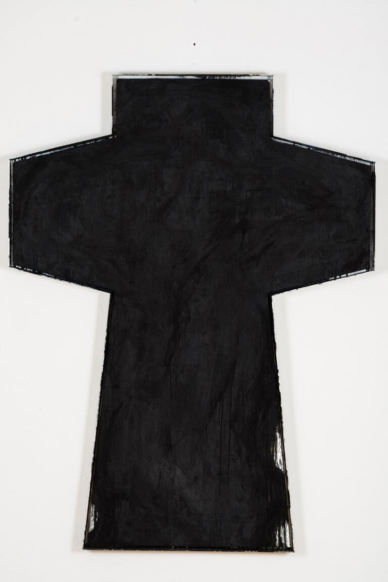 Arnulf Rainer, Schwarzer Kimono, 1990. Olio su legno, 187 × 143,5 cm. Photo © Christian Schepe, Linz