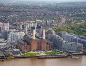 L’iconica Battersea Power Station di Londra riapre dopo 40 anni