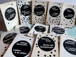 (Quasi) tutte le copertine di Bruno Munari insieme nella mostra alla Kasa dei Libri di Milano