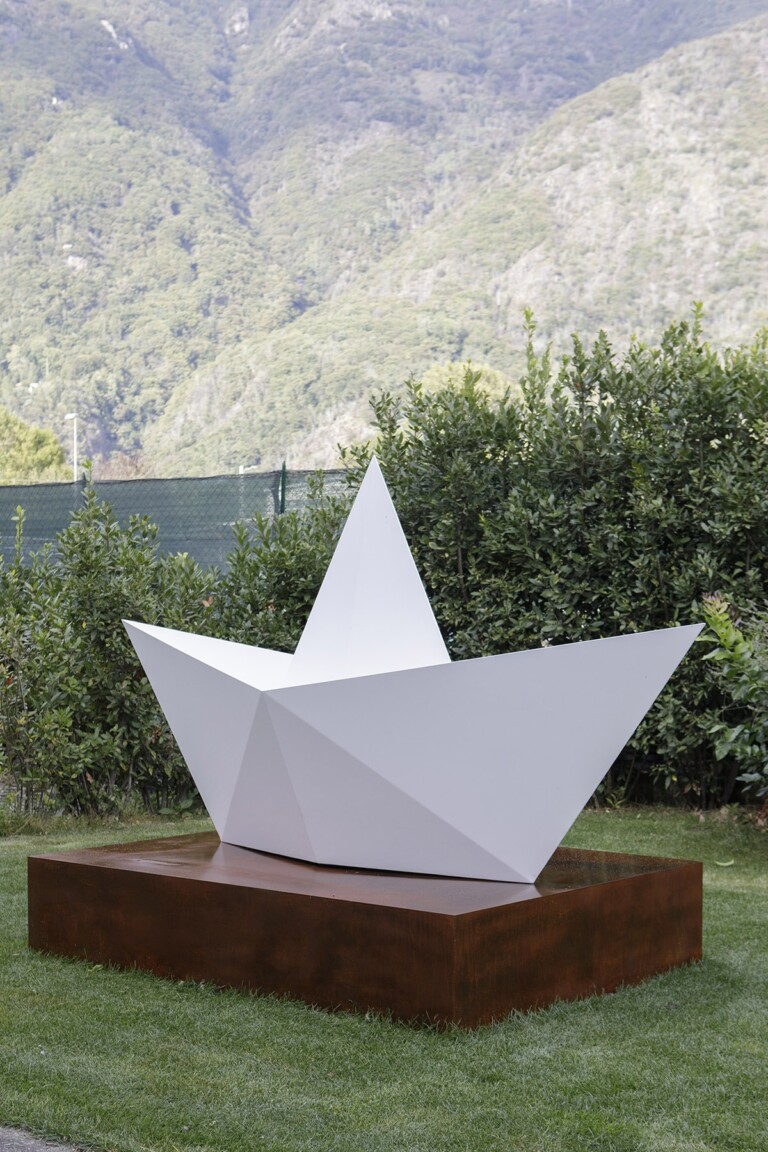 Daniele Sigalot, Clearly not a paper boat. Ph. Zima Studio. Courtesy the artist, WEM