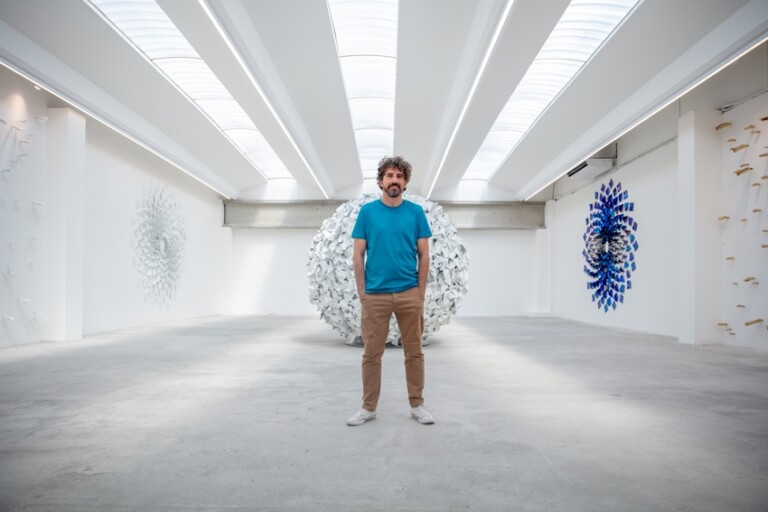 Daniele Sigalot nello spazio WEM, main room, white cube. Courtesy the artist e WEM. Photo Zima Studio