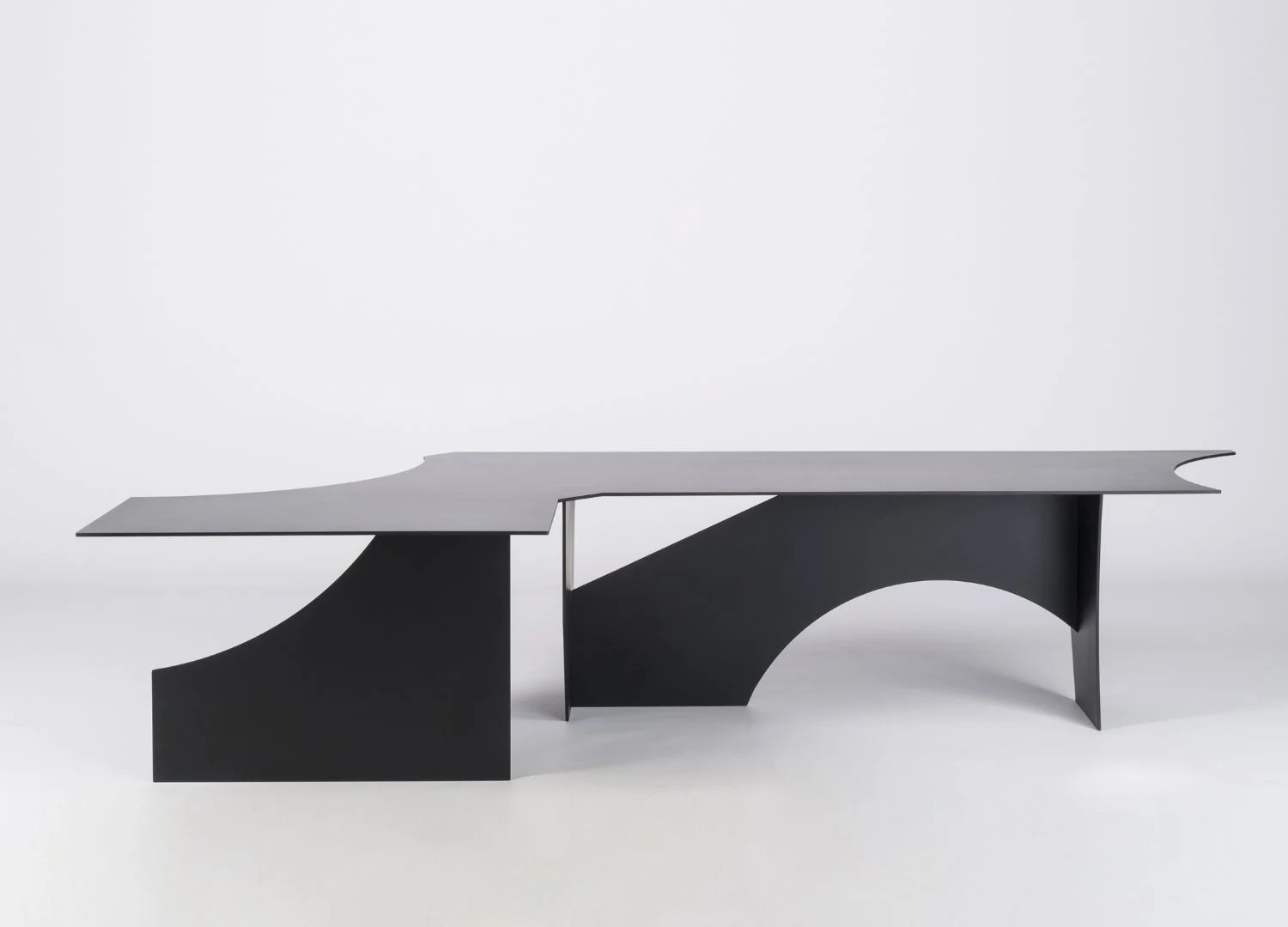 EDIT Napoli 2022, Cutout Tables, Millim Studio © Emanuele Chiaverini
