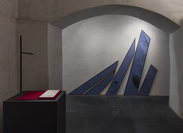 Elisabetta di Maggio e Sophie Ko. ANDATURE II, Exhibition view. Museo Marino Marini, Firenze. Photo Serge Dominge